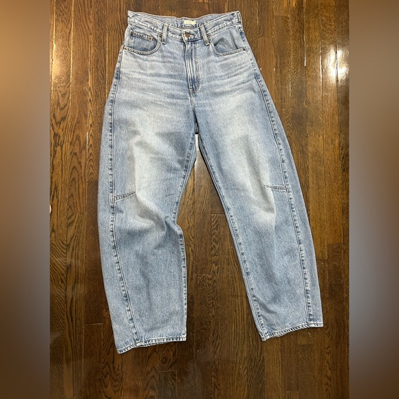 Levi’s Cinch Barrel Jeans - Picture 5 of 7